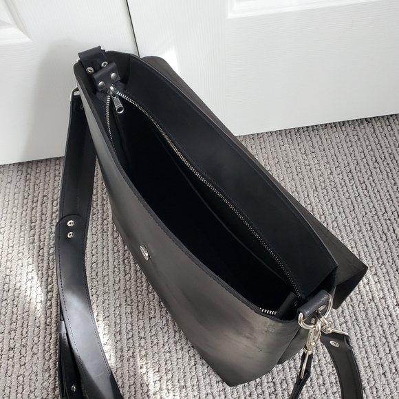 Handmade leather laptop bag - Picture 10 of 11